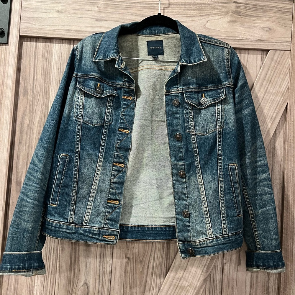 Jean jacket size small